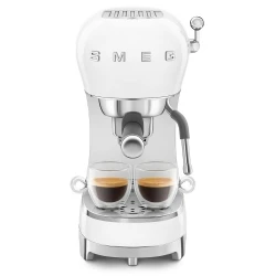 Smeg Beyaz Espresso Kahve Makinesi ECF02WHEU Hemen Al